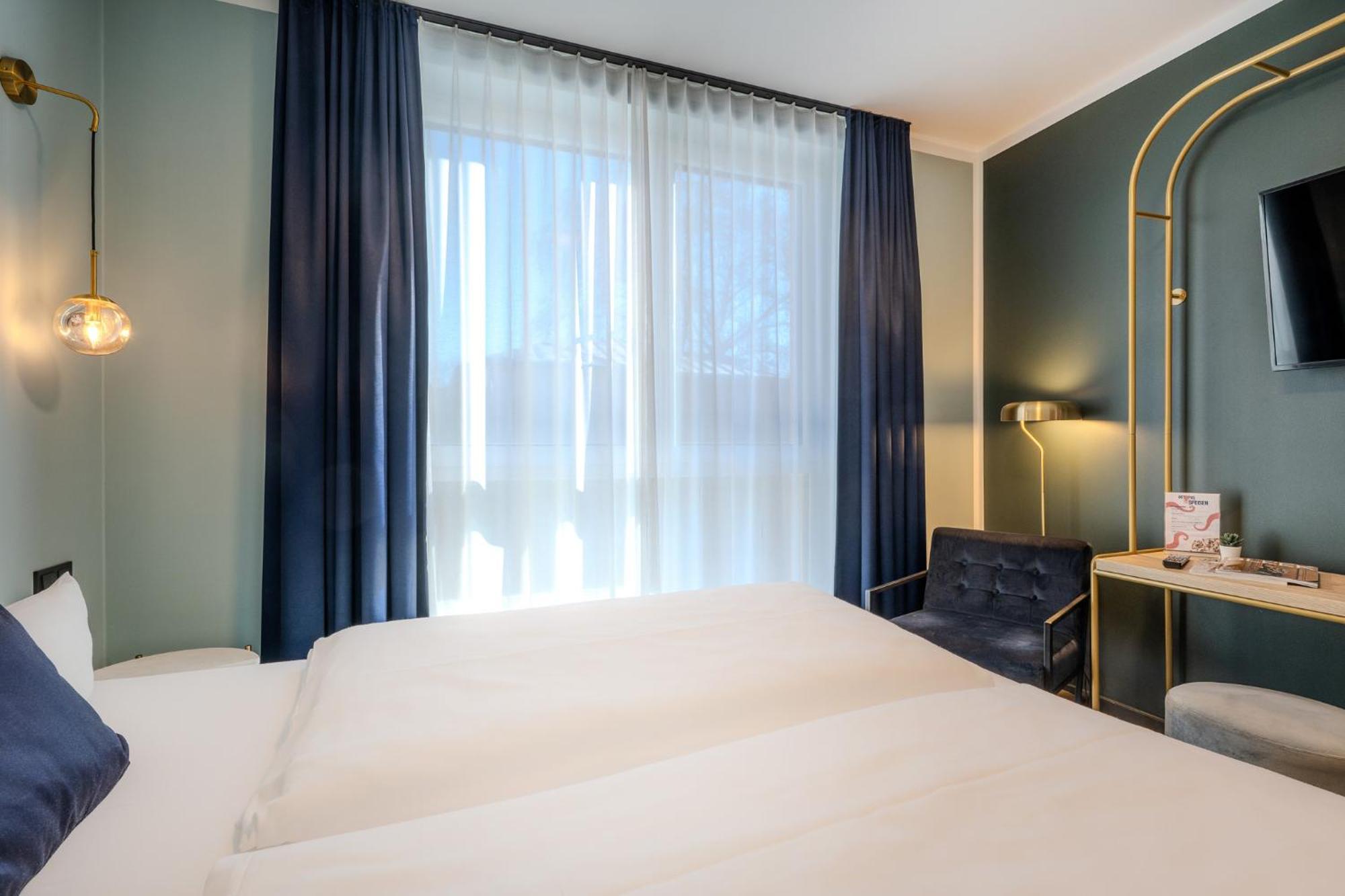 Double Room,1649171642:JPEG