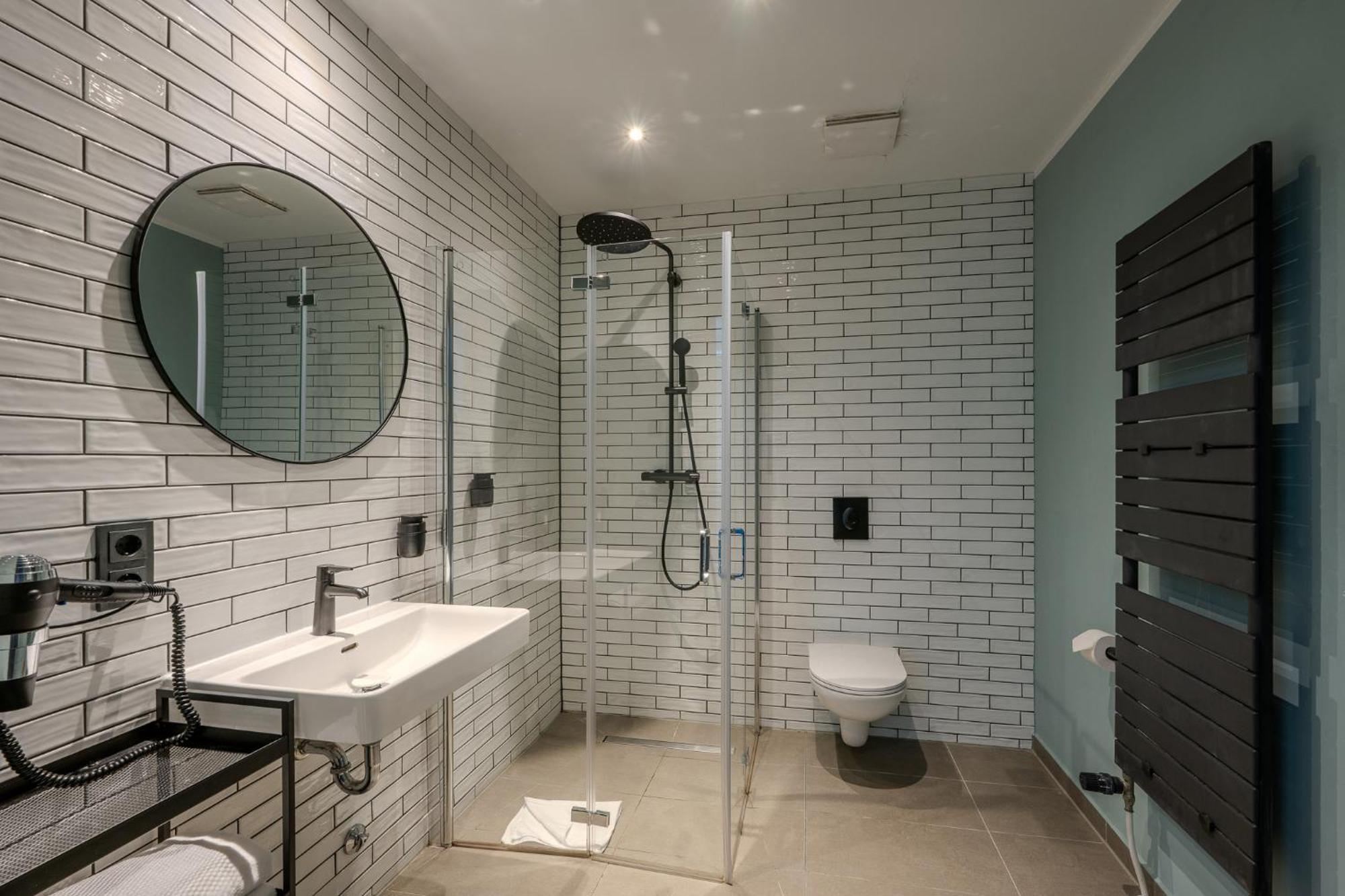 Large Double Room